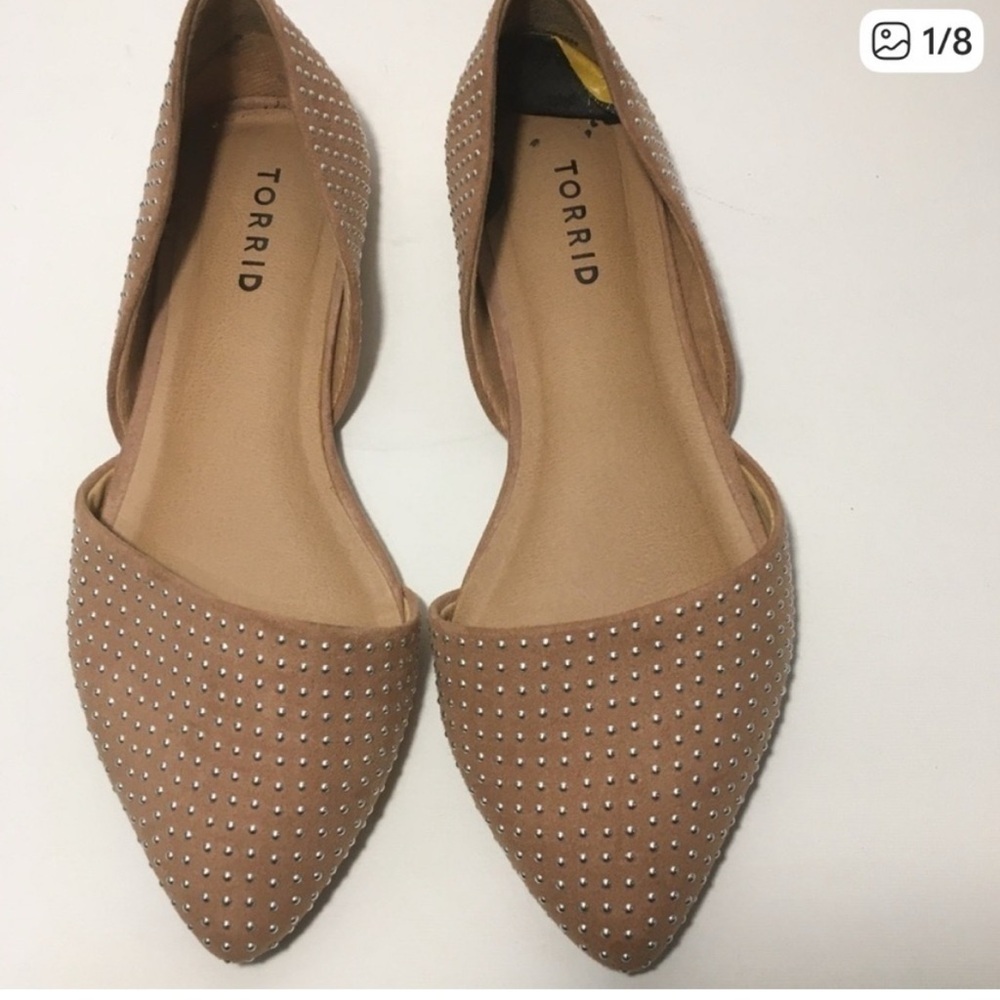 Torrid Tan Nude Studded Pointed D'Orsay Flats Size 6.5WW SB-BA